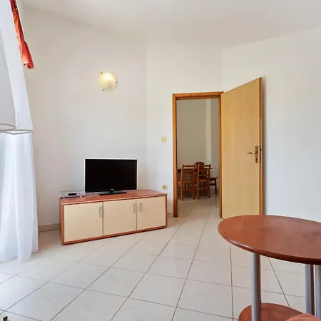 Apartment Beautiful In Near And Pula