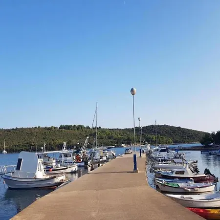 Beautiful In Near And Pula *