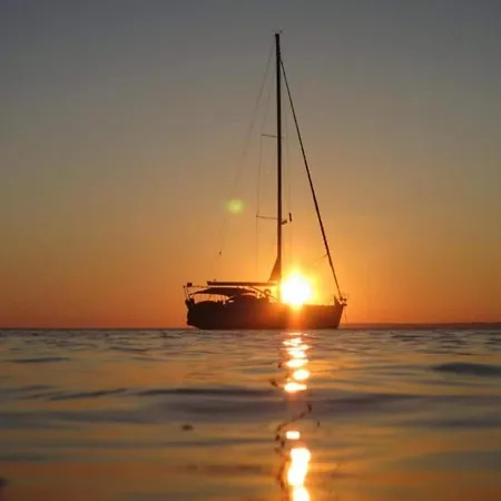 Apartment Beautiful In Near And Pula *