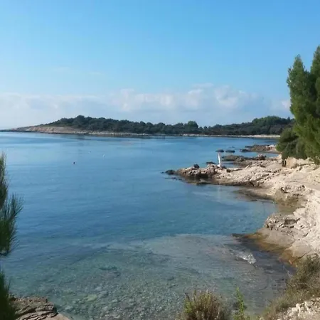 Apartment Beautiful In Near And Pula